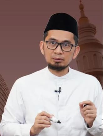 Ustadz Adi Hidayat (Instagram : @adihidayatofficial)