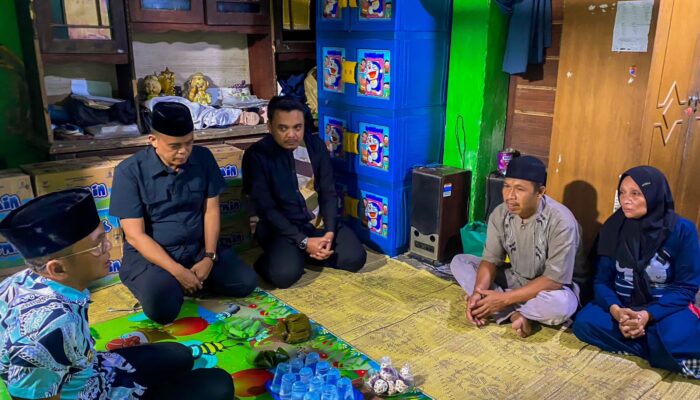 Hery Antasari Takziah ke Rumah Duka Korban Tertimpa Pohon