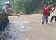 AJPLI dan KLHK Gelar Sedekah Sungai di Kampung Cikuda