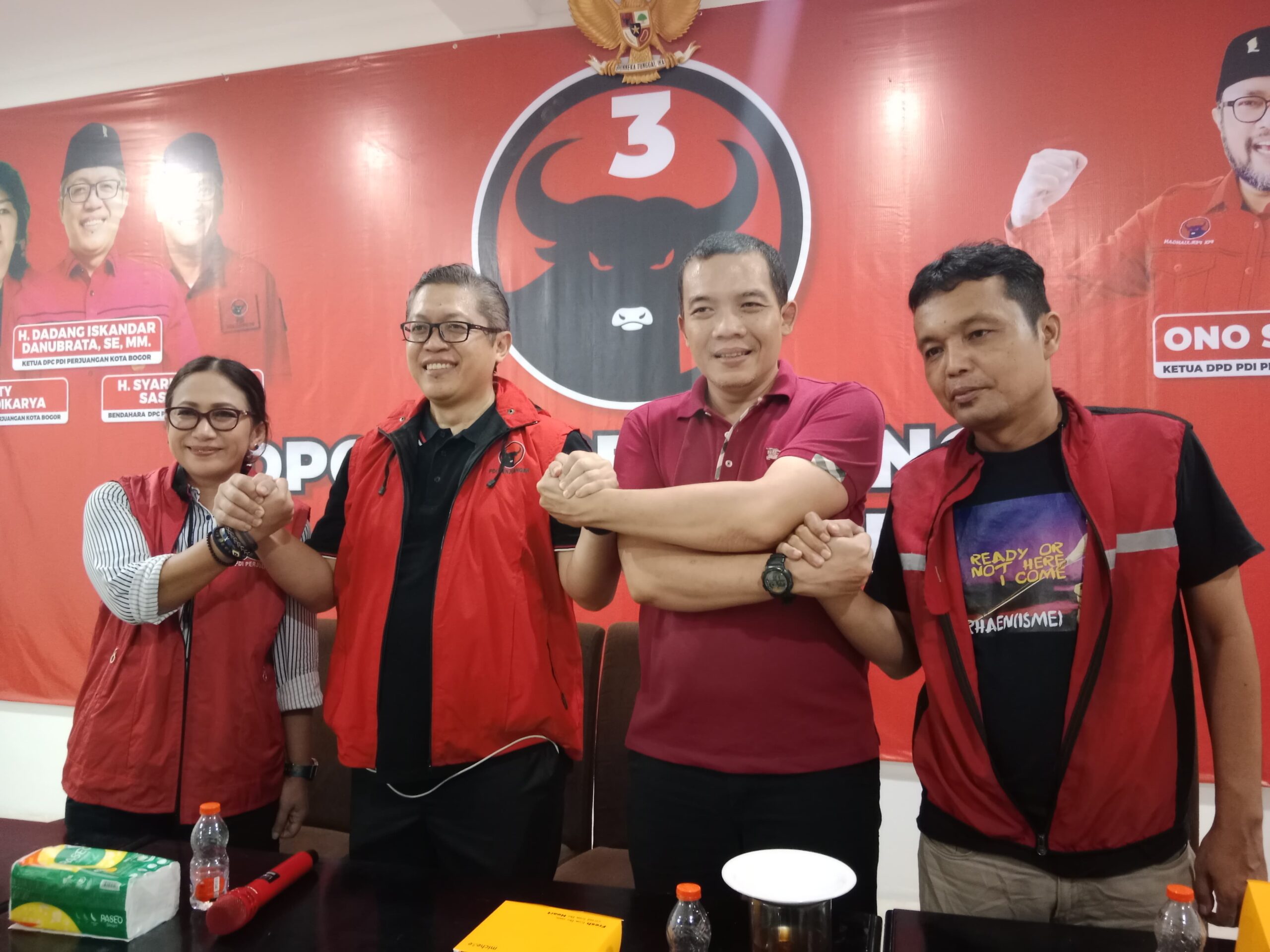 DPC PDI Perjuangan mengusung pasangan Rena Da Frina dan Teddy Risandi pada Piwalkot Bogor tahun 2024 ini.