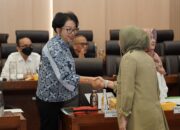 Menteri Lingkungan Hidup/Kepala Badan Pengendalian Lingkungan Hidup (BPLH) telah mengirimkan surat kepada Menteri Koordinator Bidang Perekonomian dan Menteri Koordinator Bidang Pangan terkait penghentian impor sampah plastik sebagai bahan baku daur ulang.