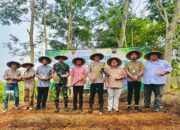 Kapolresta Bersama Forkopimda Kota Bogor Tanam Bibit Jagung di Lahan Tak Produktif 