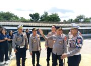 Kapolda Jabar Irjen Polisi Akhmad Wiyagus didampingi Kapolresta Bogor Kota Kombes Polisi Eko Prasetyo di GT Ciawi 2