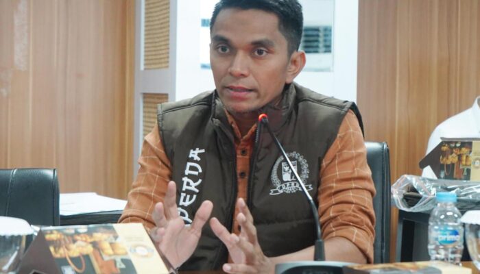 Rozi Dorong Perda Pasar yang Melindungi Pedagang Kecil dan Konsumen