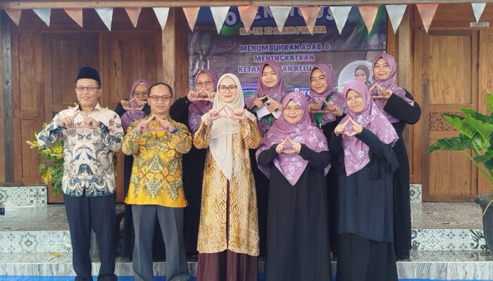 TK IT Alam S’mesta Gelar Open House dan Seminar Parenting, Hadirkan Teh Yane Ardian