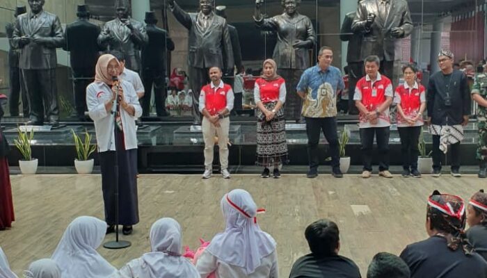 FMP Ajak Pelajar Kenali Pemimpin Bangsa degan Wisata Kebangsaan