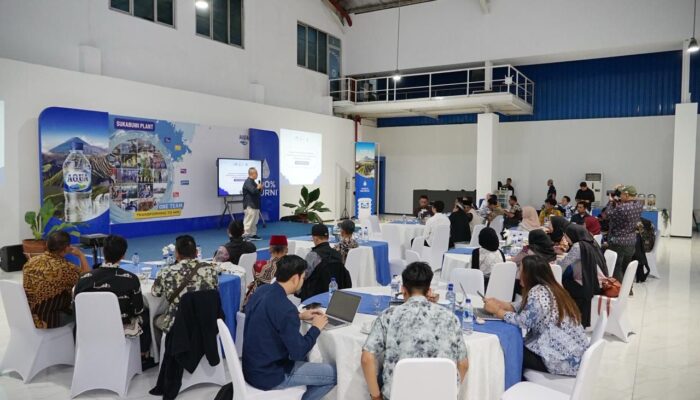 Kunjungi Pabrik Aqua, Pengelola Masjid Istiqlal Puji Mutu, Transparansi dan Kehalalan 