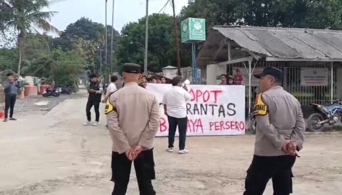 Diduga Belum Kantongi PBG dan Izin Lingkungan, Proyek Gene Bank Diprotes Massa